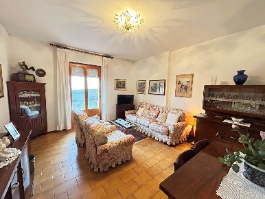 Foto Appartamento a Castelnuovo Berardenga di 114 m² con 6 locali