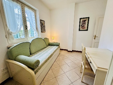 Foto Villa bifamiliare a Forte dei Marmi Vittoria Apuana di 180 m²