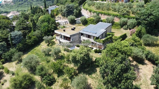Foto Villa unifamiliare in Loc. San Michele, Caprino Veronese in vendita