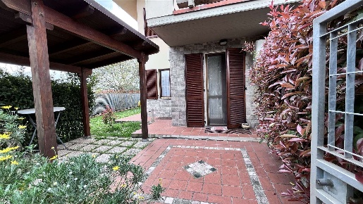 Foto Villa bifamiliare in Via A.Toscanini, Buggiano Borgo A Buggiano