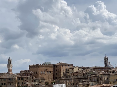 Foto Appartamento a Siena Ovile - San Francesco di 144 m² con 5 locali