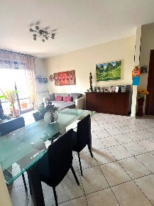 Foto Appartamento in Via Ambrogio Colombo 9, Gorla Minore in vendita