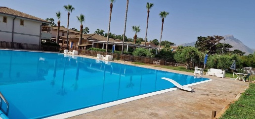 Foto Villa a schiera in VIA himera 16, Campofelice di Roccella di 65 m²