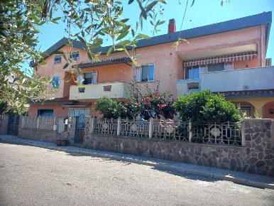 Foto Appartamento in Via Martin Luther King 9, Bosa Centro di 131 m²
