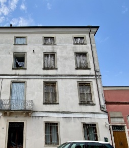 Foto Appartamento in Via MATTEOTTI 113, Noventa Vicentina Centro di 570 m²