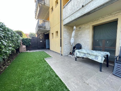 Foto Appartamento in Via Ortigara 4, Castrezzato Centro di 105 m²