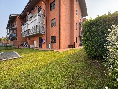 Foto Appartamento in Via Toscanini 0, Druento di 80 m² con 3 locali