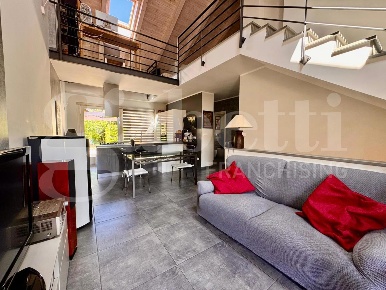 Foto Villa unifamiliare in Don Bosco, Bruino di 280 m² con 5 locali