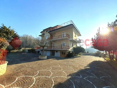 Foto Appartamento in Via Porchio 95, Cervaro Macerine di 75 m² con 3 locali