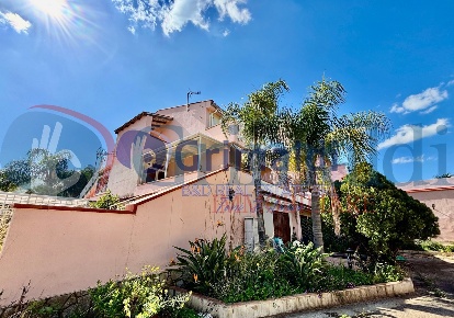 Foto Appartamento in Via Chiesazza Sperone 18, Altavilla Milicia di 60 m²