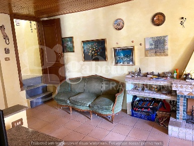 Foto Appartamento in Vicolo Re 13-15, Sonnino Centro di 156 m² con 5 locali