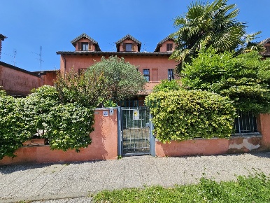 Foto Villa a schiera in Via Cesare Battisti 0, Casorate Primo di 111 m²