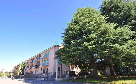 Foto Appartamento in liguria, Inveruno Centro di 75 m² con 3 locali