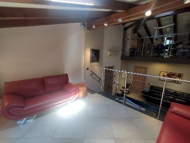 Foto Appartamento in Strada Fossa Monda Sud, Modena di 180 m² con 5 locali