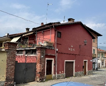 Foto Appartamento in Via Cavour 2, Luserna San Giovanni di 100 m²