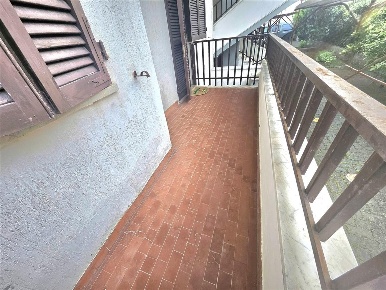 Foto Appartamento a Massa di 60 m² con 3 locali in vendita