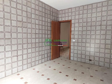 Foto Appartamento a Gela di 90 m² in vendita