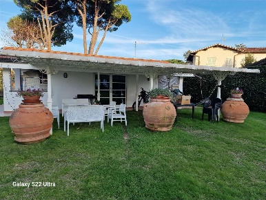 Foto Appartamento in Via  Duca degli Abruzzi, Forte dei Marmi in vendita