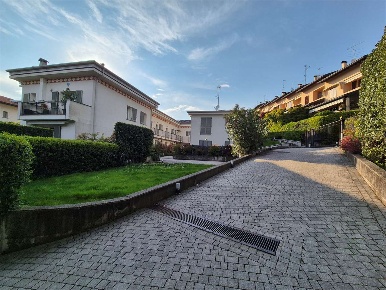Foto Appartamento in Via delle busacce, San Fermo della Battaglia di 80 m²