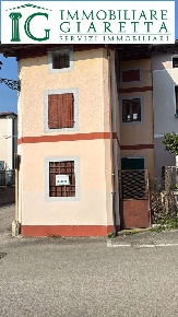 Foto Appartamento a Sandrigo di 165 m² con 8 locali in vendita