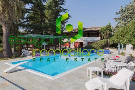 Foto Villa unifamiliare a Chiaramonte Gulfi di 131 m² con 5 locali