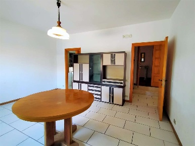Foto Appartamento a Monte Urano di 82 m² con 3 locali in vendita