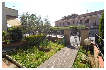 Foto Villa a schiera in VIA POZZARELLO, Monsummano Terme Centro di 150 m²