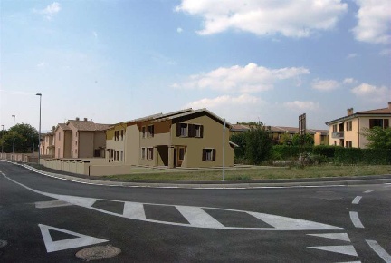 Foto Villa bifamiliare in Via Taddeo Donnola, Spello di 240 m² con 7 locali