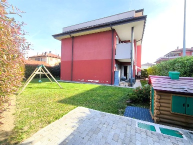 Foto Appartamento in via da vinci 7, Cadorago di 100 m² con 3 locali