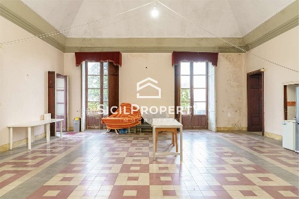 Foto Villa unifamiliare in via rapisardi 15, Viagrande di 700 m² in vendita