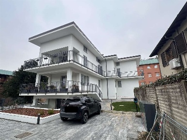 Foto Appartamento in GRILLONI, Appiano Gentile di 110 m² con 3 locali
