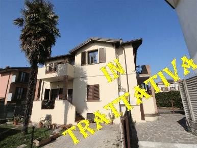 Foto Appartamento in Via Monte Rosa 9, Brembate in vendita