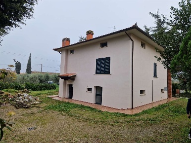 Foto Villa unifamiliare a Civitella in Val di Chiana di 190 m² con 7 locali