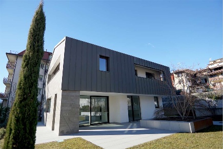 Foto Villa unifamiliare in Via Verdi, Clusone di 250 m² con 4 locali