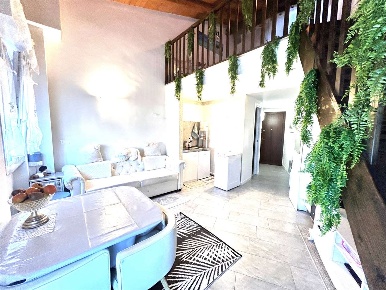 Foto Appartamento in VIA LAMARMORA, Sirmione di 45 m² con 2 locali