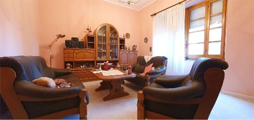 Foto Appartamento a San Gavino Monreale di 200 m² con 5 locali in vendita