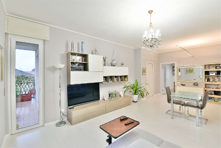 Foto Appartamento in Via rimembranze 38, Vedano al Lambro di 102 m²