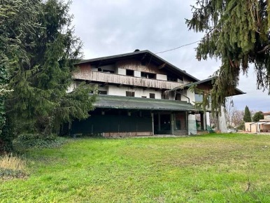 Foto Villa unifamiliare a Ponte di Piave di 750 m² con 20 locali in vendita
