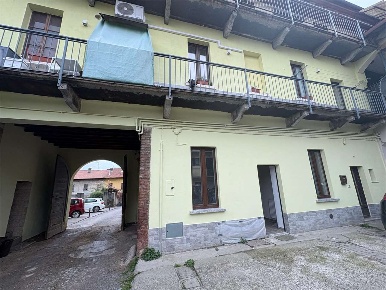 Foto Appartamento in Via Ortelli, Appiano Gentile in vendita