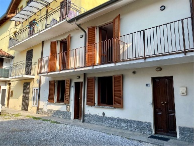 Foto Appartamento a Oggiono di 95 m² con 3 locali in vendita