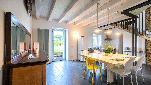 Foto Villa unifamiliare in Via Isonzo, Tricesimo di 240 m² con 6 locali