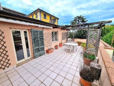 Foto Appartamento in piazza berni, Lamporecchio di 80 m² con 3 locali