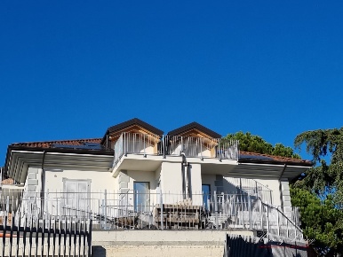 Foto Appartamento in Via Maria Cristina, Pino Torinese di 165 m² in vendita