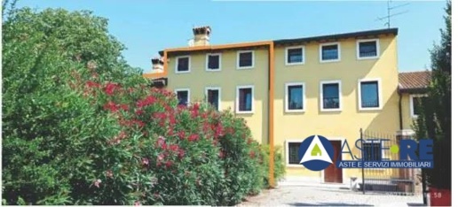 Foto Villa a schiera in frazione Casotti Via Verona, Povegliano Veronese