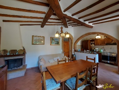 Foto Villa unifamiliare a San Gimignano di 301 m² con 6 locali in vendita