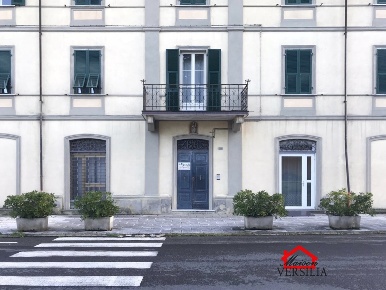 Foto Appartamento a Pontremoli di 160 m² con 6 locali in vendita