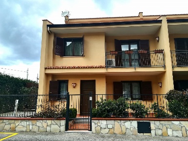 Foto Villa unifamiliare a Villabate di 150 m² con 4 locali in vendita
