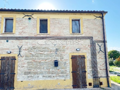 Foto Appartamento a Trecastelli di 130 m² con 4 locali in vendita