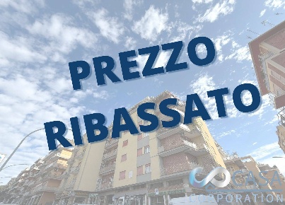 Foto Appartamento in Via Festo Avieno, Roma di 91 m² con 3 locali