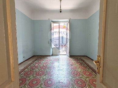 Foto Appartamento in Via Alessandro Manzoni, Bari di 155 m² con 5 locali